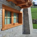 Taulei Tra Bormio E Livigno Chalet *